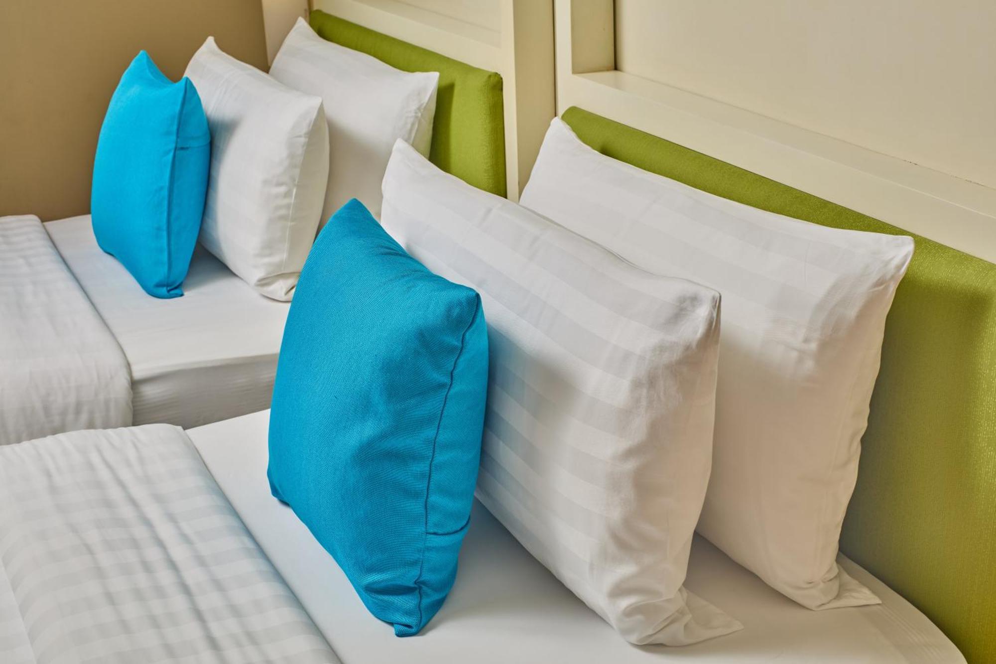 Savoy Hotel Boracay Newcoast Yapak Zewnętrze zdjęcie